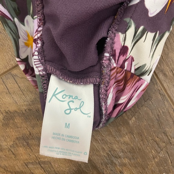 Bikini top !! - Picture 2 of 2